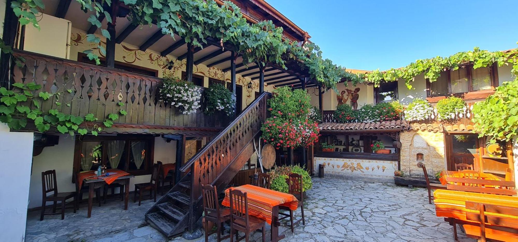 Стаи За Гости The Old House Velingrad Exterior foto